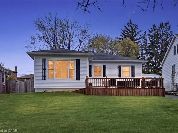 44 Lake Ave N, Hamilton, ON L8E 1L3