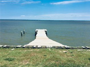 534 Salisbury Park Rd, Hague, VA 22469