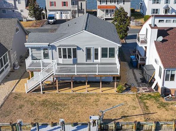 20 Harborview Dr, Ocean Pines, MD 21811