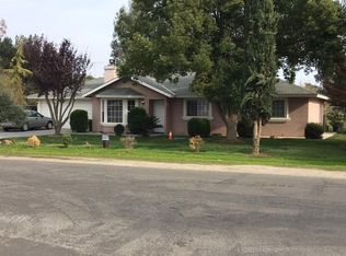 17779 Rodeo Dr, Madera, CA 93638