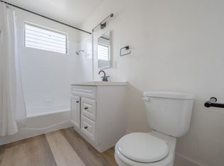 4126 Palmyra Rd #B17, Los Angeles, CA 90008