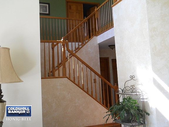 3rd image of 707 Mohican Trl
