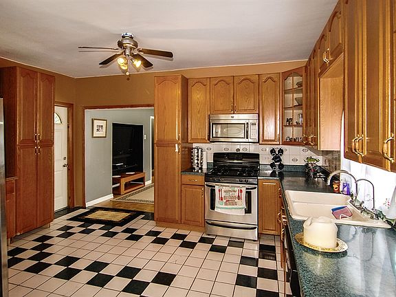 1st floor kitchen