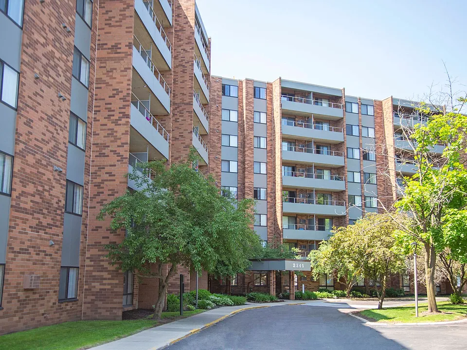 Oxford Park Towers of Berkley Senior Community