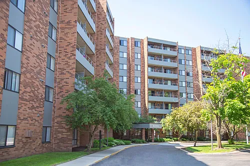 Oxford Park Towers of Berkley Senior Community Photo 1