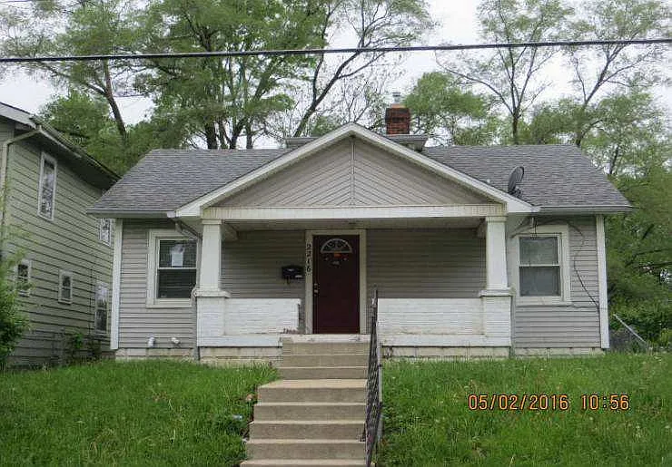 2216 N Harding St photo 1
