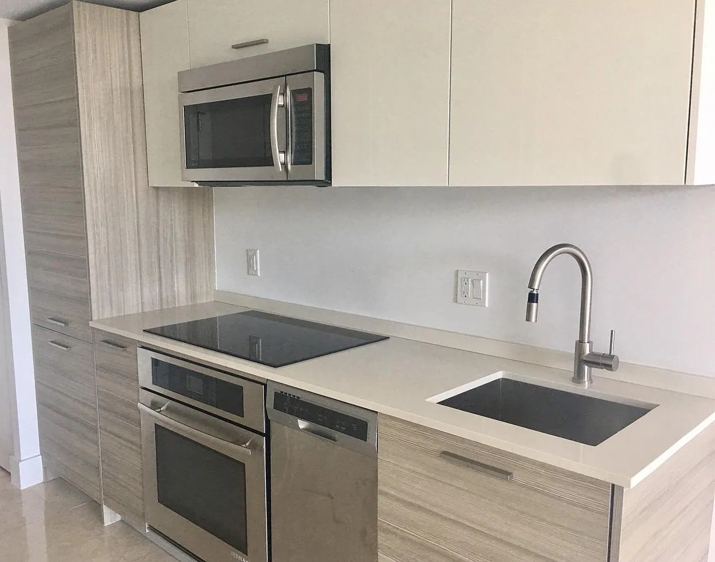 1300 Brickell Bay Dr — Photo 1