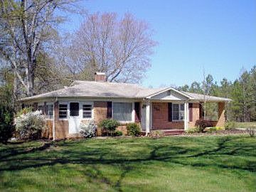 2nd image of 754 Ware Rd
