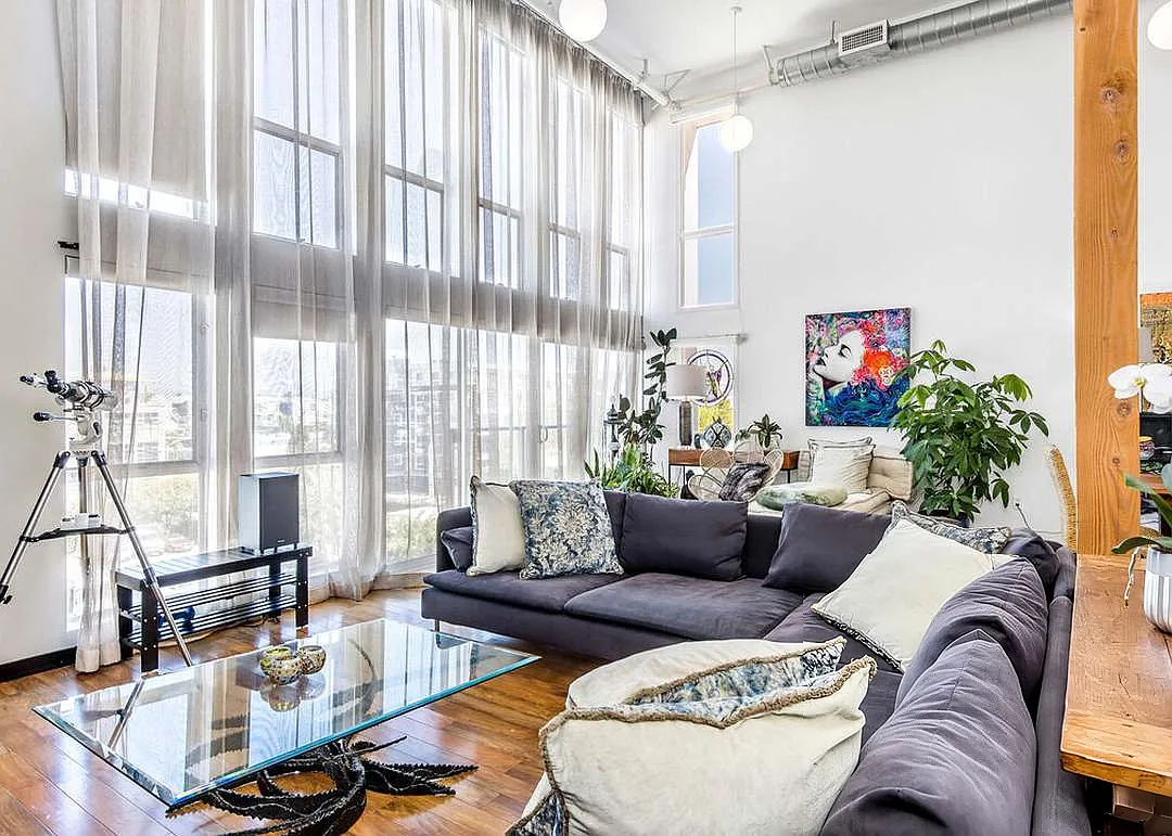 2 bed, 1680 sqft, $5,950 — Photo 1