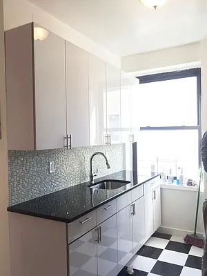 Rented by Warren T Real Estate Corp. | media 8