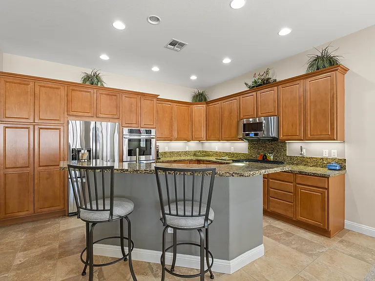 80592 Avenida Santa Eugenia — Photo 9