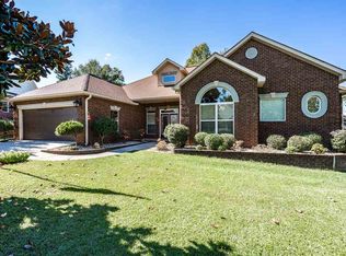 122 Berwick Cir, Bonaire, GA 31005