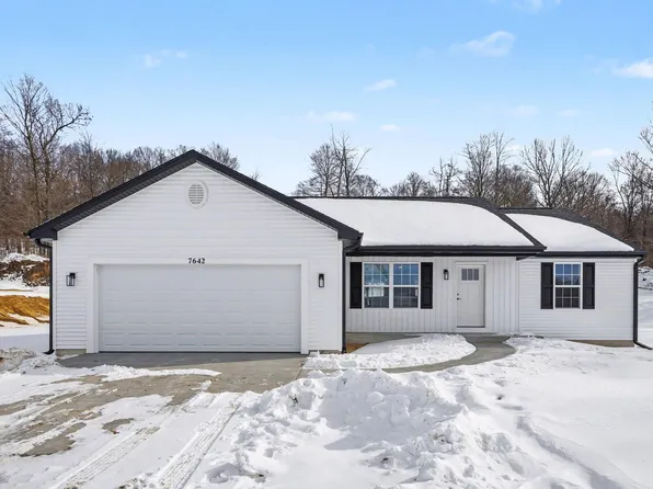 7642 Cinnamon Woods Trl, Kalamazoo, MI 49004