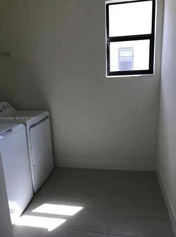 3 bed, 2.5 bath, 2100 sqft, $4,700 — Photo 4