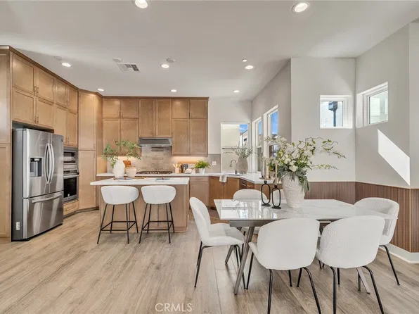 347 Novel, Irvine, CA 92618