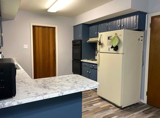 415 Monmouth Dr, Cherry Hill, NJ 08002