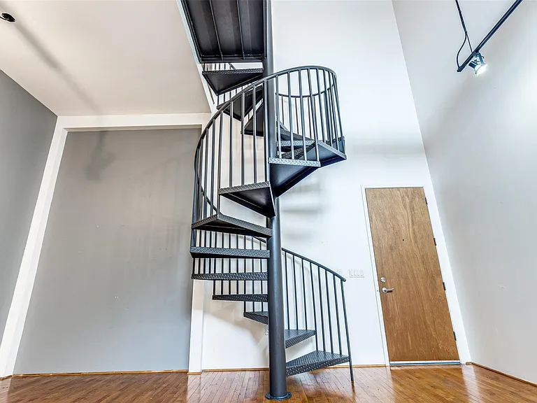 1312 Live Oak St #223 — Photo 23