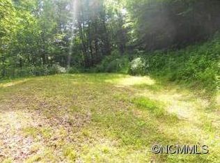 4 Buckeye Rd, Maggie Valley, NC 28751