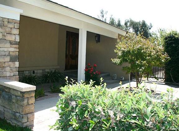 3rd image of 8119 Sunflower Ave