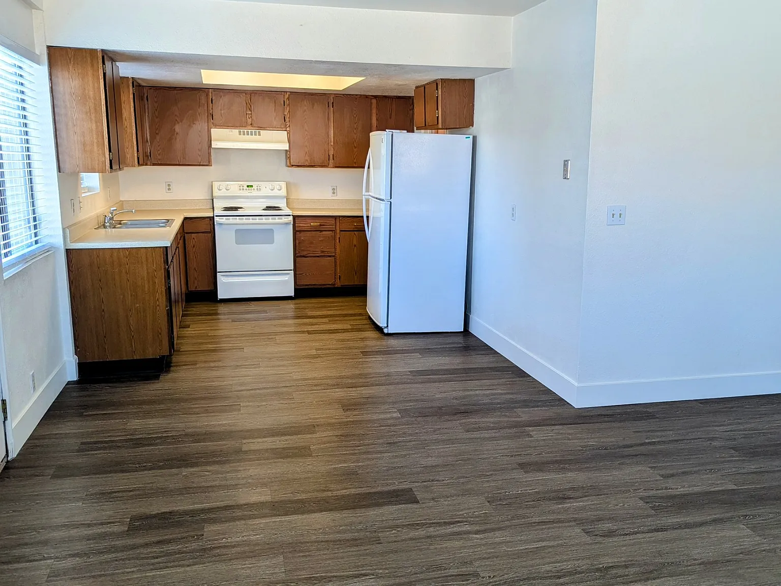 3 bed, 1100 sqft, $1,260 — Photo 4