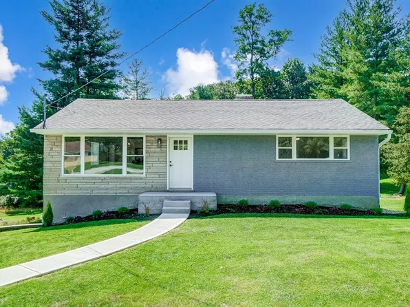 3678 Sandal Ln, Cincinnati, OH 45248