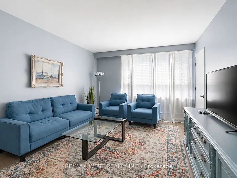 354 Marlee Ave — Photo 4