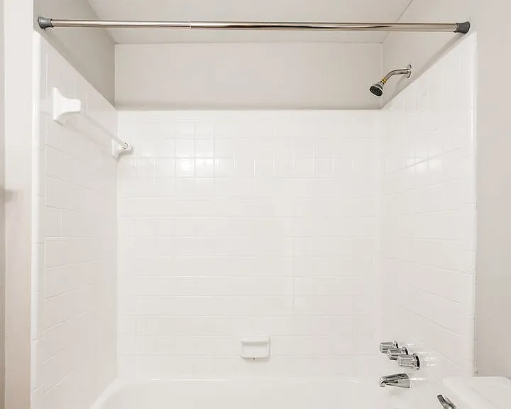 Kirkwood Apartments — Photo 31
