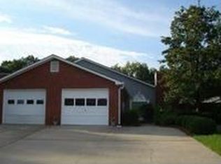 205 Courtyard Ln, Fayetteville, GA 30215