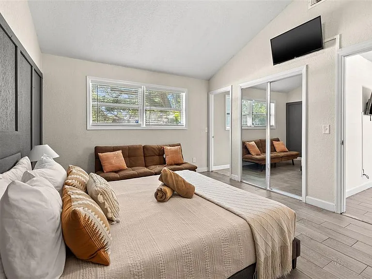 1830 30th Ln SW — Photo 16