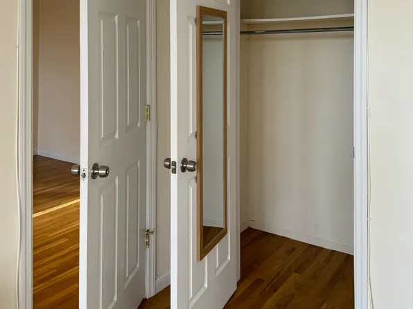 24-15 27th Street image 15 of 19