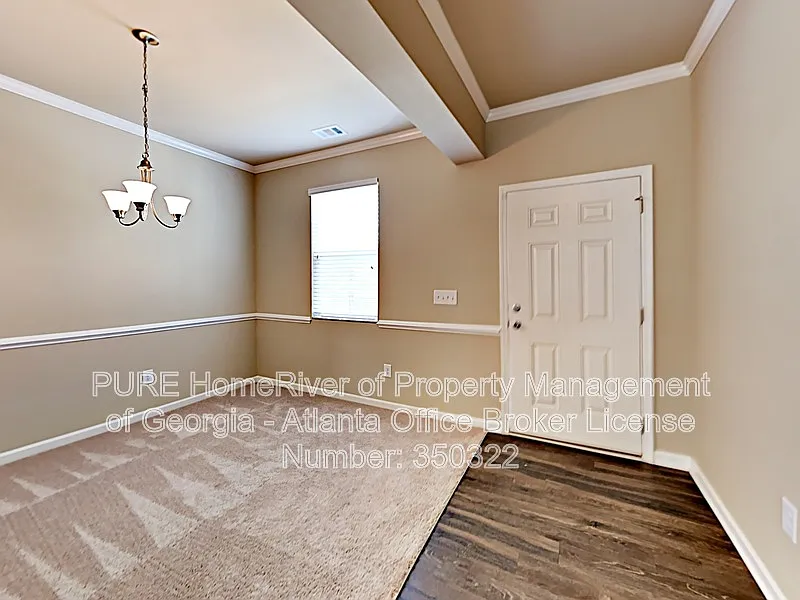 4 bed, 2.0 bath, 2345 sqft, $2,450 — Photo 3