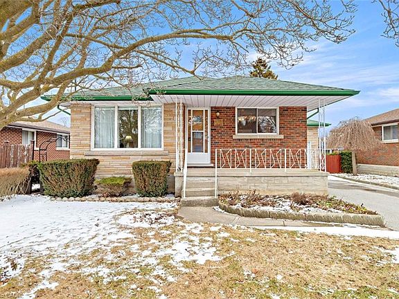 2nd image of 29 Terry Blvd