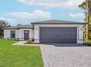 843 Youngreen Dr, Fort Myers, FL 33913