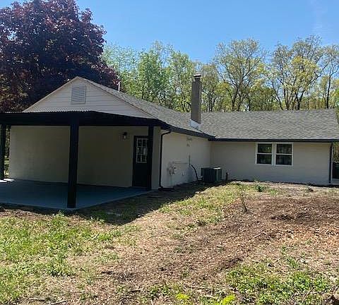 3rd image of 530 Penny St