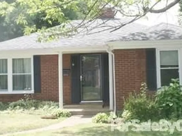 1034 Western Ln, Erie, PA 16505