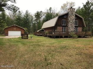 1206 Skocelas Rd N, Manistee, MI 49660