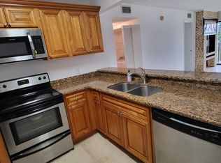 1760 Windorah Way APT F, West Palm Beach, FL 33411