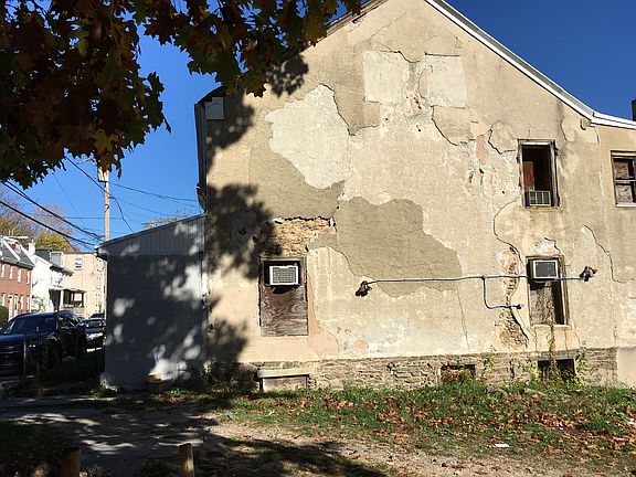 2nd image of 208-10 E Haines St