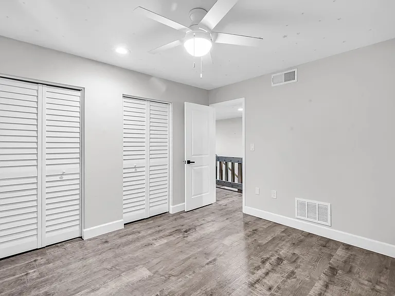 14503 Feather Sound Dr — Photo 28