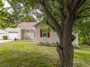 1007 N 42nd St, Nixa, MO 65714