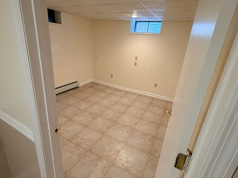 240 Ridgefield Rd — Photo 12