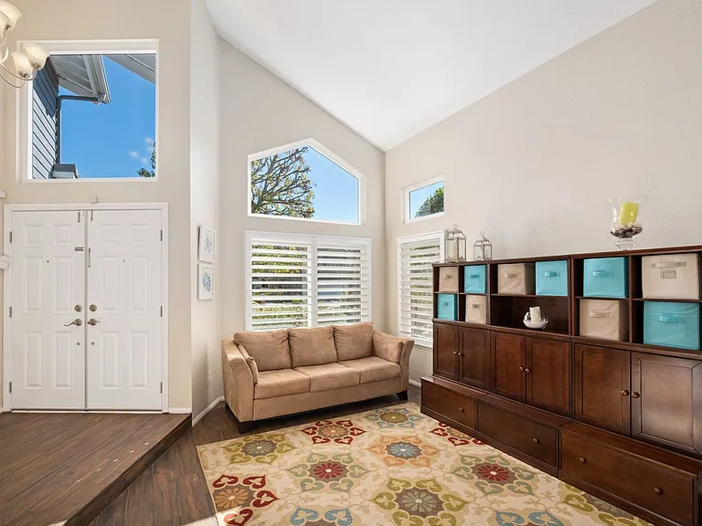 20891 Porter Ranch Rd — Photo 9