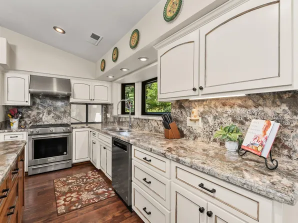 19461 Fiddletown Rd, Fiddletown, CA 95629