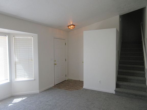 2nd image of 461 E Cobblecreek Dr #B-a