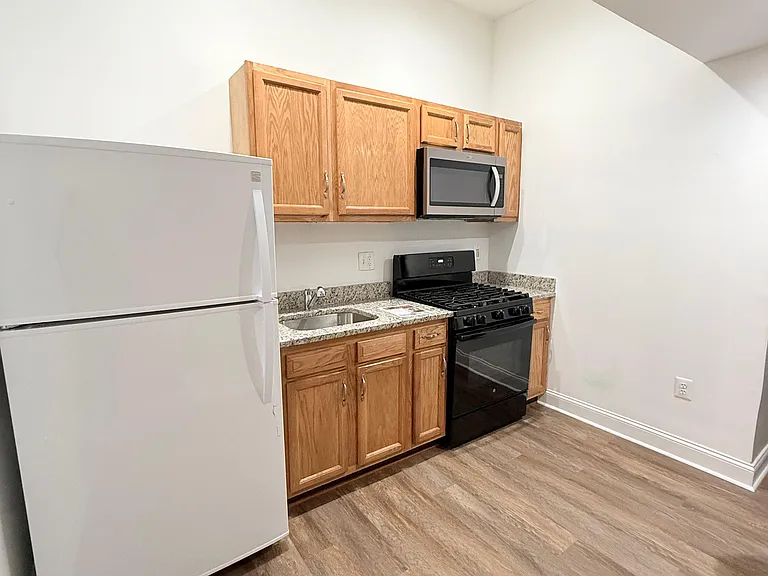 1005 Edmondson Ave #2 — Photo 6