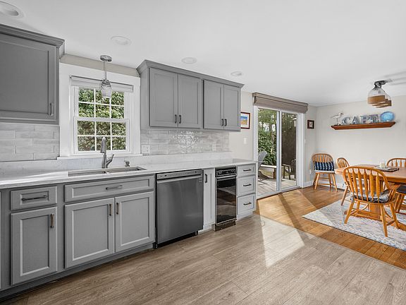 4th image of 110 Fuller Road