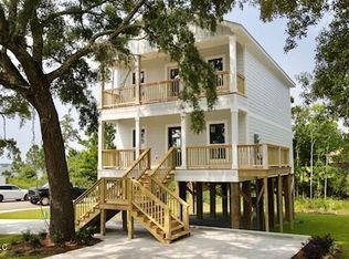 759 Bay Breeze Dr, Biloxi, MS 39532