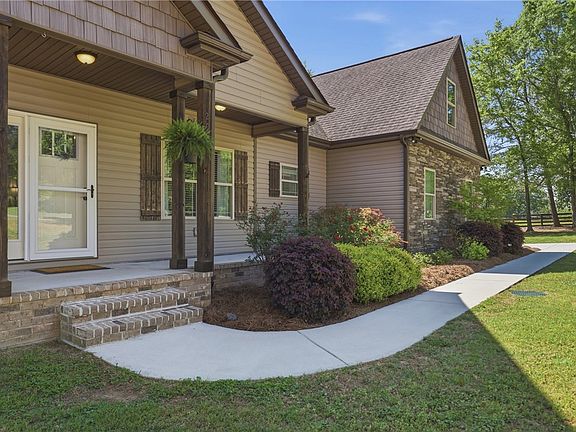 4th image of 297 Paradise Vista Dr