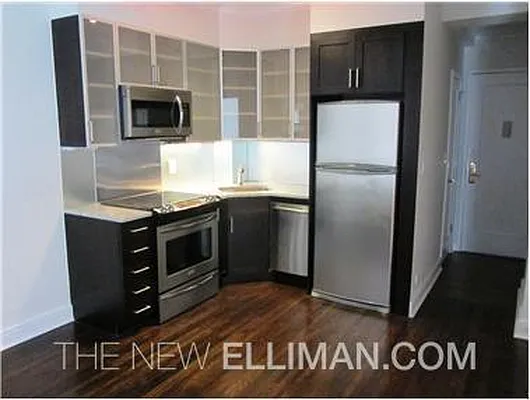 Rented by Douglas Elliman | media 17