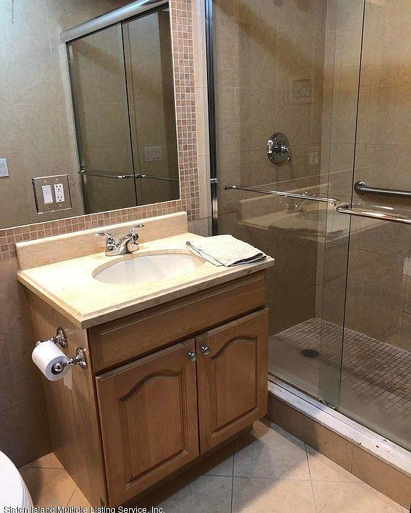 2nd image of 3871 Amboy Rd APT 204